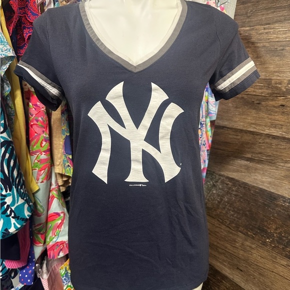 Yankees 5th & Ocean Blue Fitted Short Sleeve Tee - Picture 1 of 6